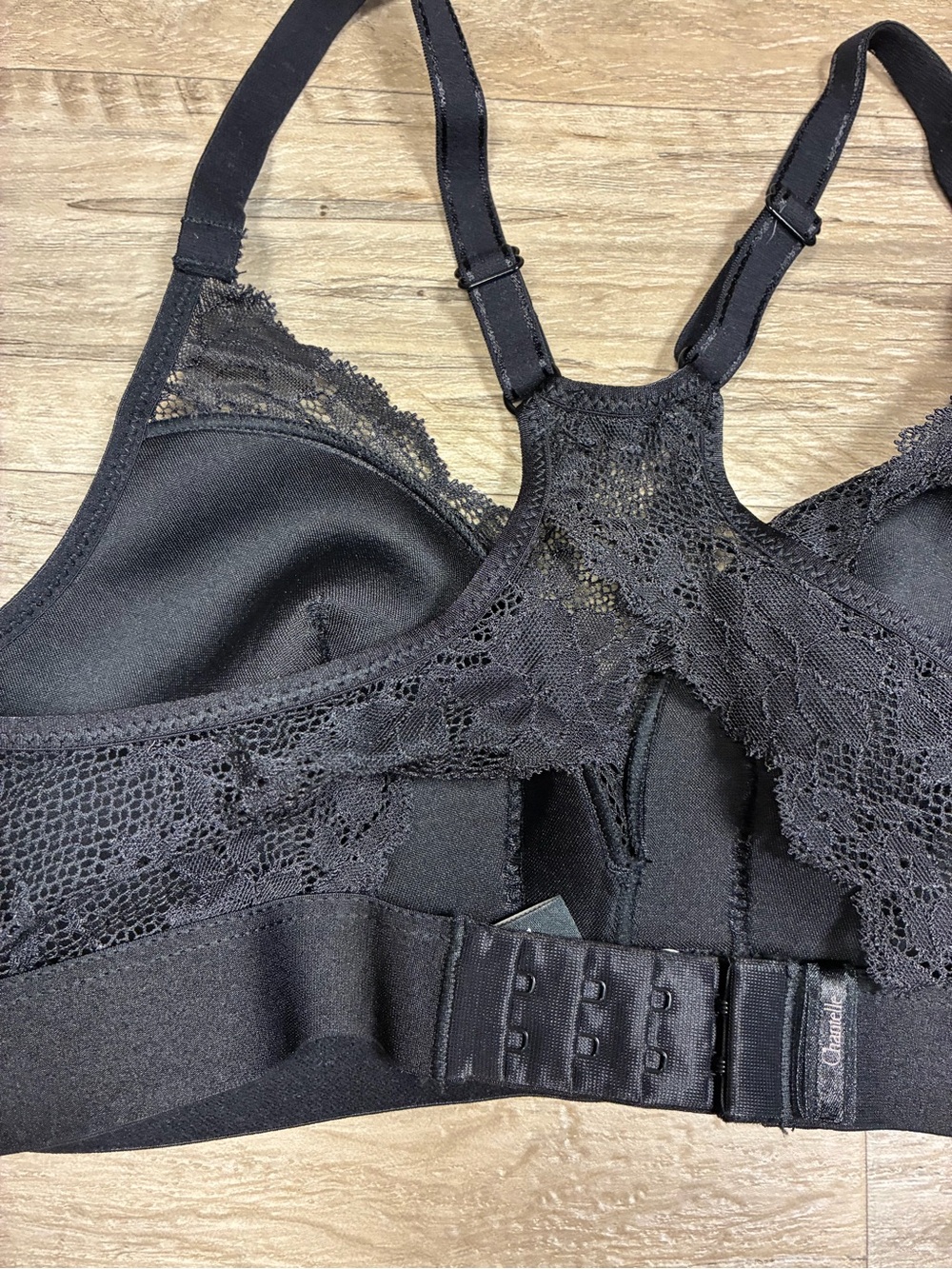 Chantelle Everyday Lace Racerback Wirefree Bralette - Picture 5 of 11
